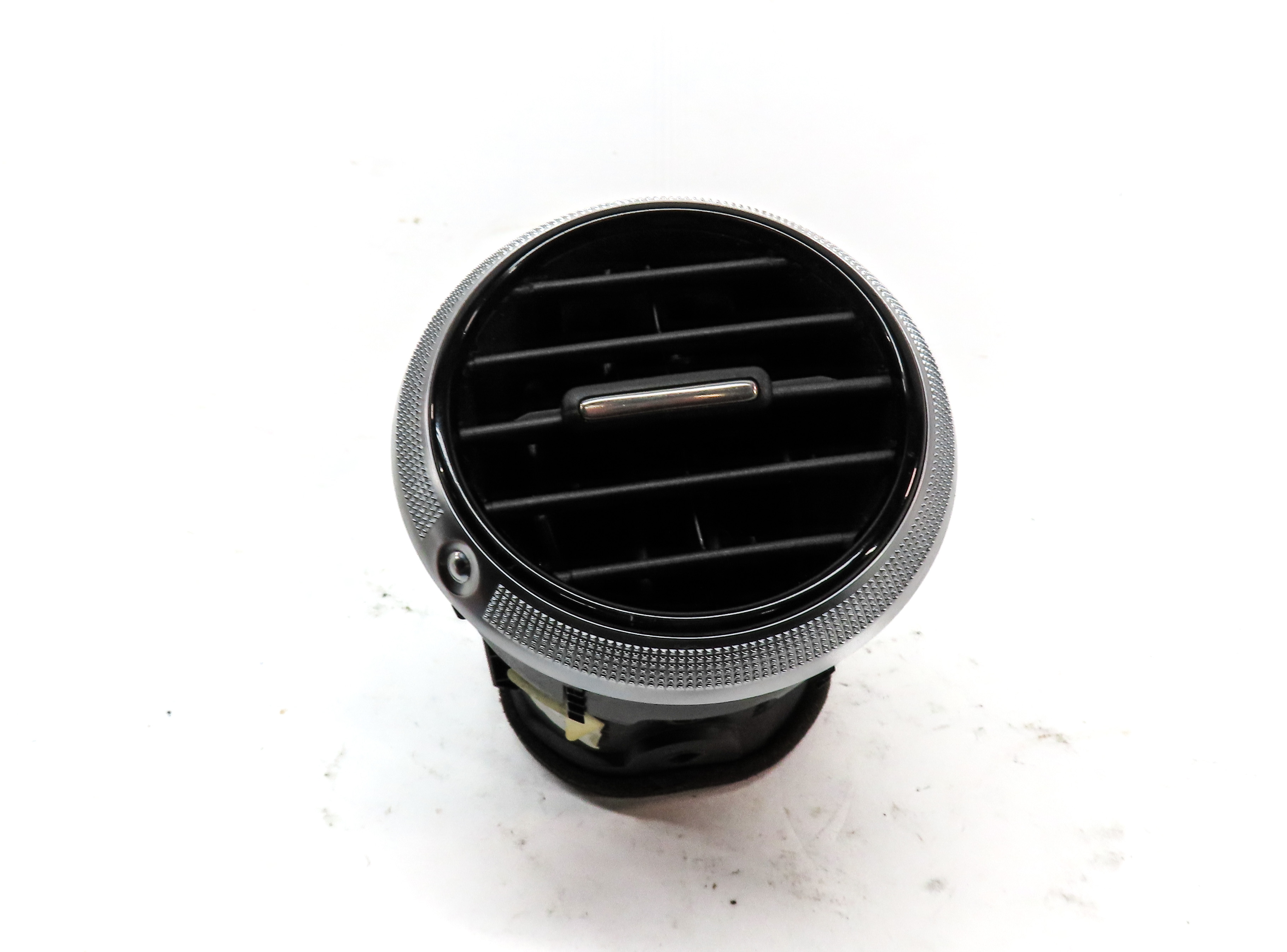 2011 AUDI A3 (8P) HATCHBACK FRONT DASH LEFT RIGHT OR CENTER A/C HEATER AIR VENT — exact item pictured